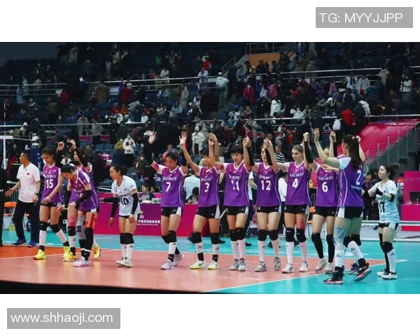 天津女排与云南女排激战正酣谁能在赛场上笑到最后